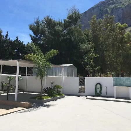 Pineta Sul Mare Lägenhet Castelluzzo